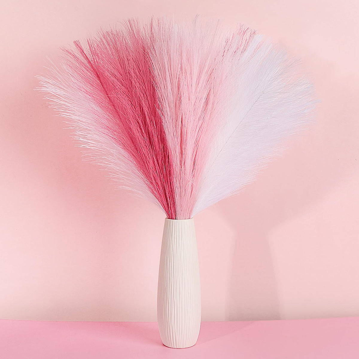 SeptCat 30 Pcs Pampas Grass Decor 21.7" Fluffy Faux Short Brown Pampas Grass Artificial Small Pompas Grass Flower Vase Filler for Home Wedding Living Room Wall Party Decoration