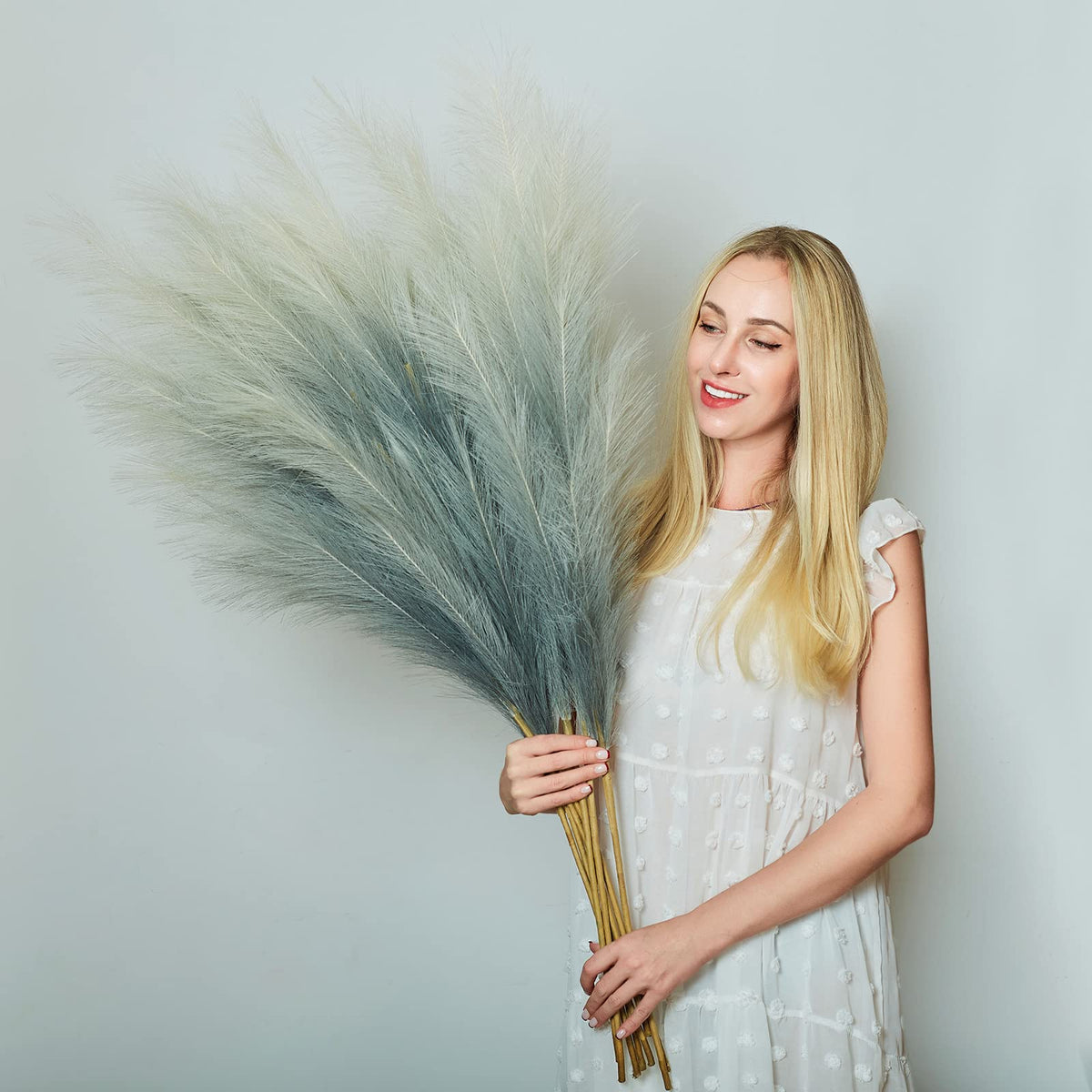 Pampas Grass Decor Tall, 43"/110cm Faux Pampas Grass 6 Stems Large Pompass Grass Branches Tall Bulk Boho Flower Arrangement for Home Room Wedding Party Decor(Purple)