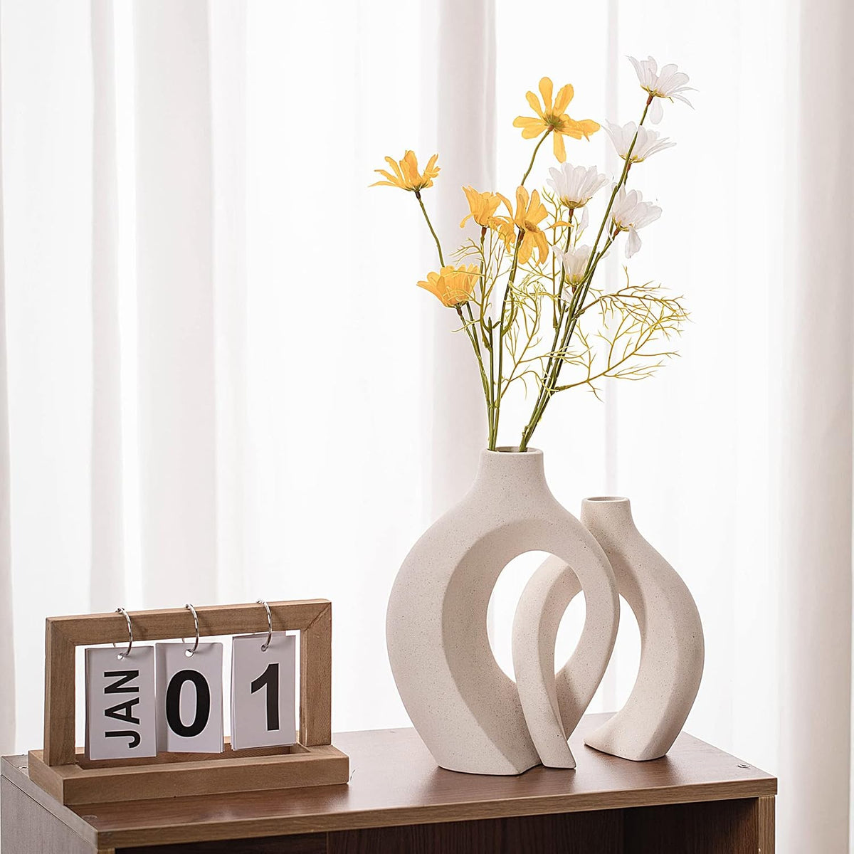 Levvohd Snuggle Hollow Ceramic Vase Set of 2 for Modern Nordic Home Decor