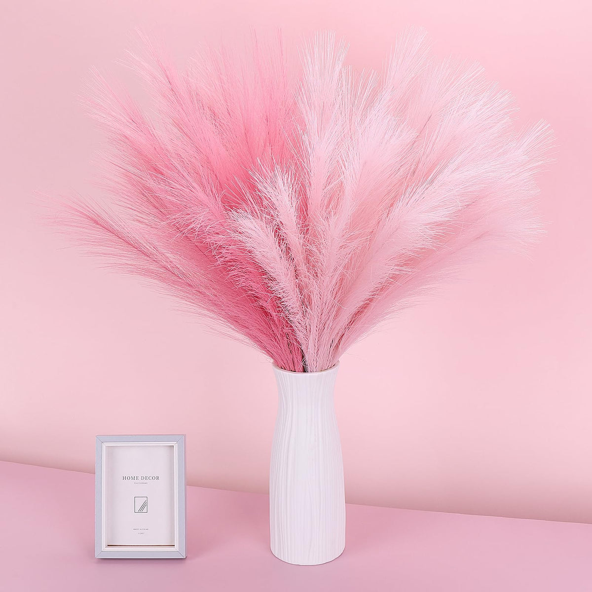SeptCat 30 Pcs Pampas Grass Decor 21.7" Fluffy Faux Short Brown Pampas Grass Artificial Small Pompas Grass Flower Vase Filler for Home Wedding Living Room Wall Party Decoration