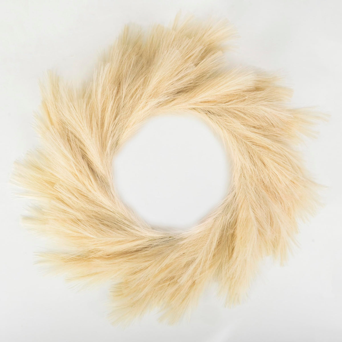 Perfnique Pampas Grass Wreath, 25'' Faux Pampas Wreath for Front Door, Artificial Pampas Wreath for All Seasons, Boho Wall Decor, Farmhouse Pampas Grass Garland, DIY Wreath Arrangement (Ivory&Taupe)