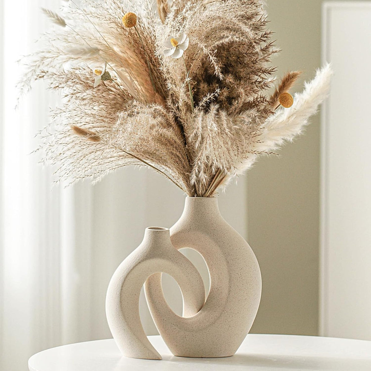 Levvohd Snuggle Hollow Ceramic Vase Set of 2 for Modern Nordic Home Decor