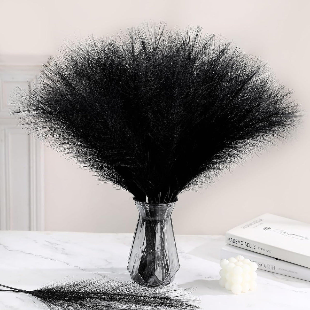 Bpole 36Pcs Black Pampas Grass,21.6 Inch Fluffy Faux Pampas Boho Home Decor